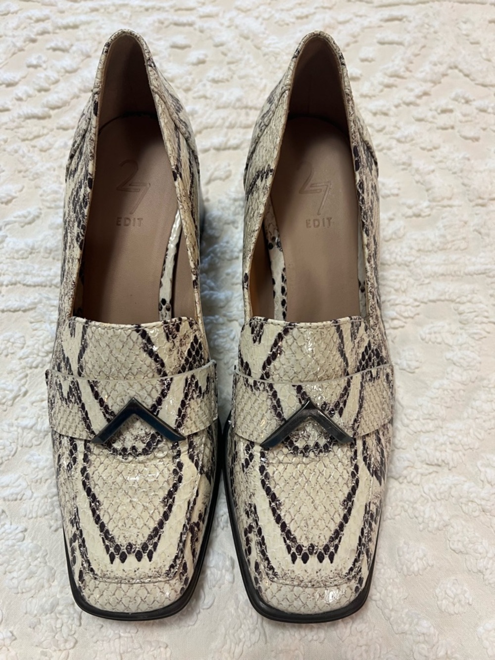 27 EDIT Cream & Black Snakeskin-Pattern Loafers